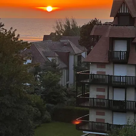 Rooftop Sea View T4 Appartement *